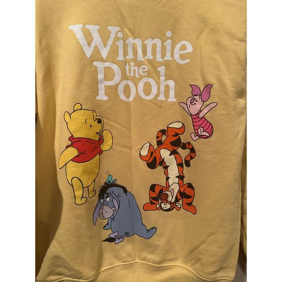 Disney Winnie the Pooh and Friends Tigger Piglet Eeyore Crewneck sweatshirt sz M - Picture 2 of 5